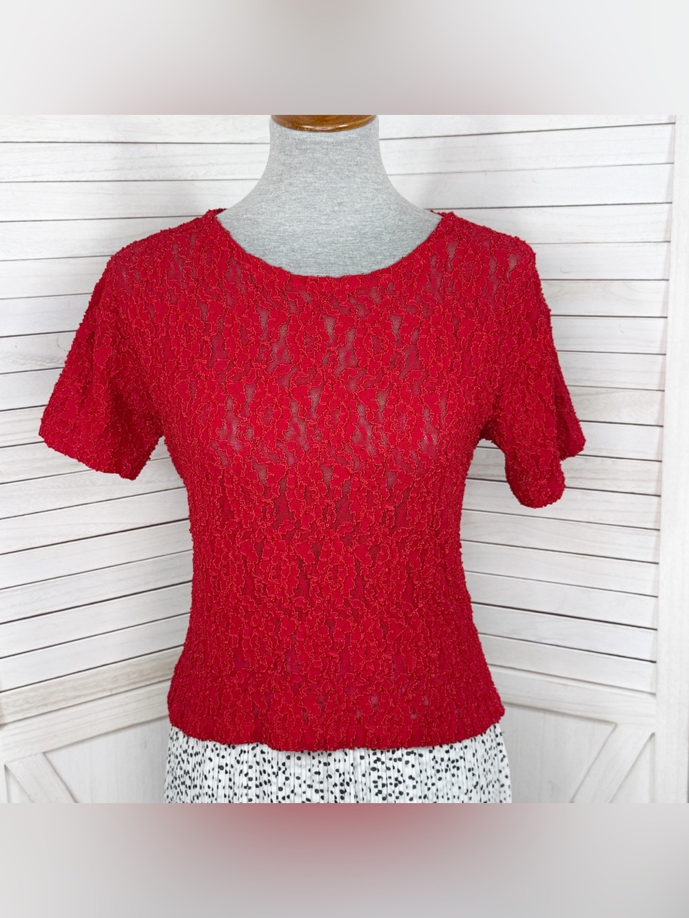 Vintage Y2K Printemps Stretch Lace Tee Shirt Top Red Large Coquette Sheer
